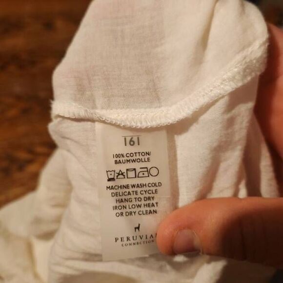 Peruvian Connection white ruffle front button down shirt sz Large - Picture 3 of 4